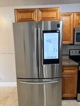 8951 W Sunrise Blvd in Plantation, FL - Foto de edificio - Building Photo