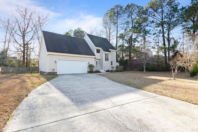 221 Drake Landing in New Bern, NC - Building Photo - Building Photo