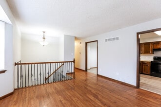 1701 SE 2 St in Blue Springs, MO - Building Photo - Building Photo