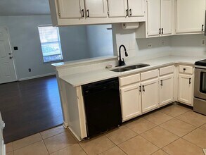 7054 Foxhall Dr in Horn Lake, MS - Building Photo - Building Photo