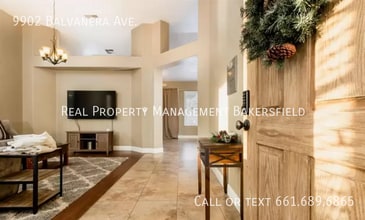 9902 Balvanera Ave in Bakersfield, CA - Building Photo - Building Photo