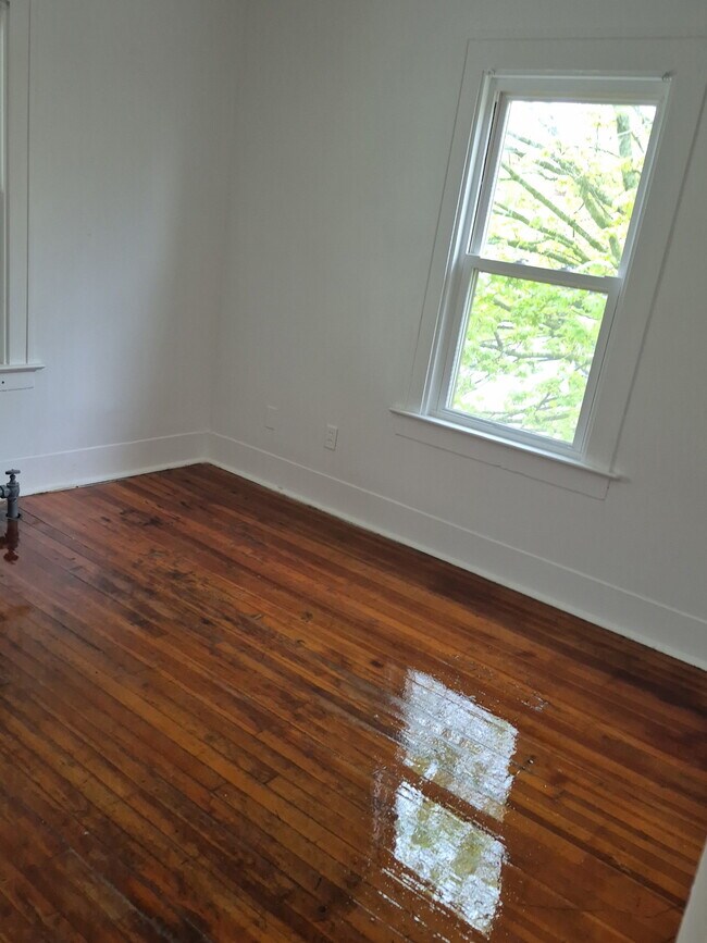 195 Francis Ave, Unit Apt 3 in Pittsfield, MA - Building Photo - Building Photo