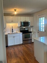 651 Dovalon Pl in Galloway, OH - Foto de edificio - Building Photo