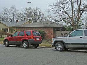 1225 S Quincy Ave in Tulsa, OK - Building Photo - Building Photo