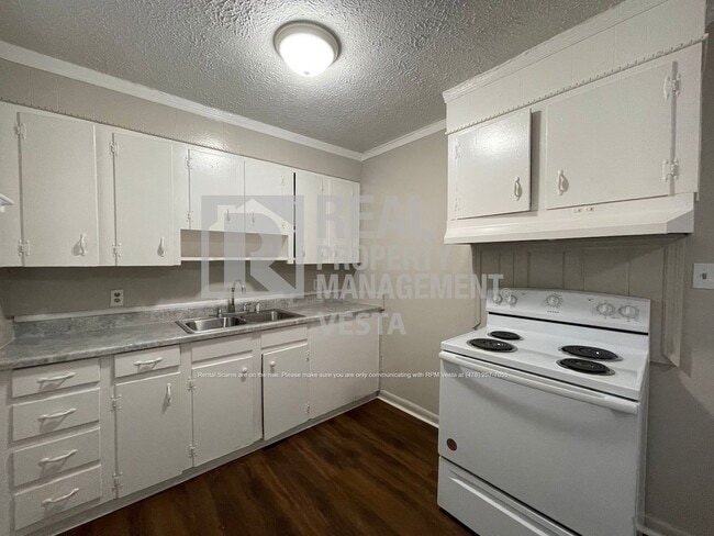 property at 2410 Dapleton Dr