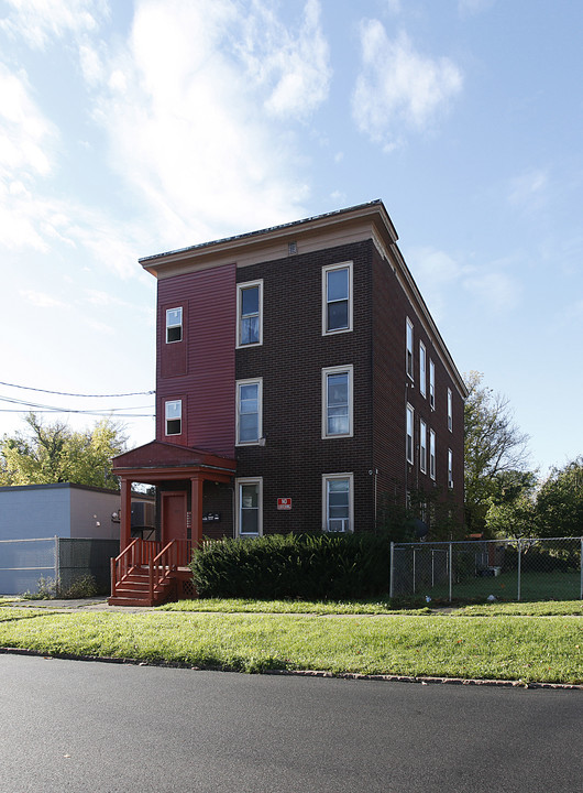 922 Jay St in Utica, NY - Foto de edificio