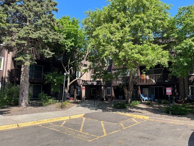 property at 4207 Lakeside Ave N