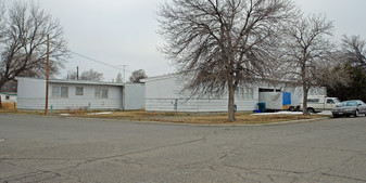 415-495 N 2nd W in Mountain Home, ID - Building Photo