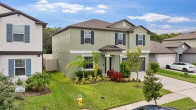 1742 Red Loop in Lakeland, FL - Foto de edificio - Building Photo