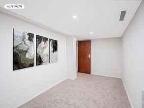 20 E 68th St in New York, NY - Building Photo - Building Photo