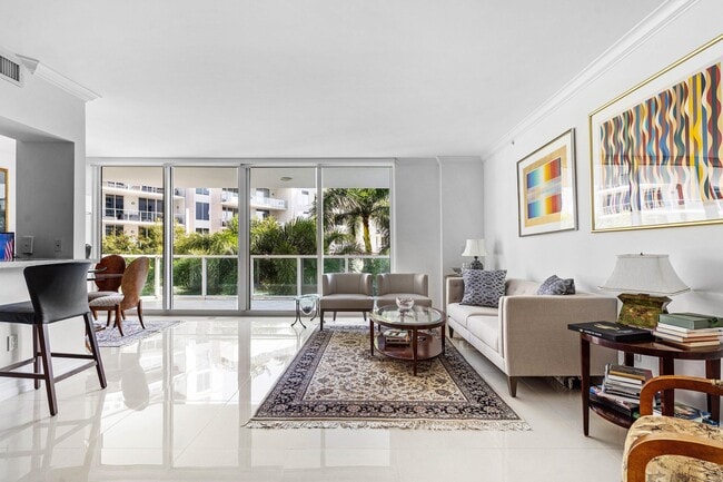 500 SE Mizner Blvd in Boca Raton, FL - Building Photo - Building Photo