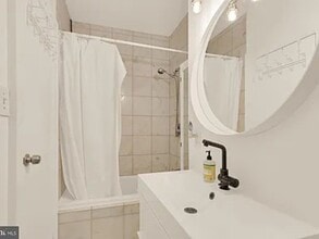 1835 Mintwood Pl NW in Washington, DC - Foto de edificio - Building Photo