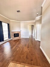 7901 Whispering Tree Ln in Plano, TX - Foto de edificio - Building Photo