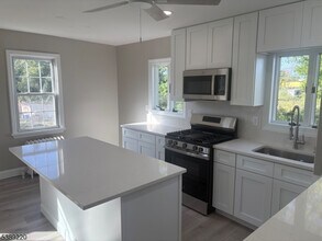 428 Highland Ave in South Plainfield, NJ - Building Photo - Building Photo