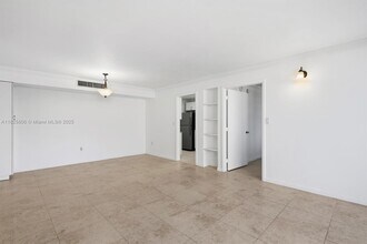 625 Biltmore Way in Coral Gables, FL - Building Photo - Building Photo