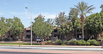 Camelback Terraces in Phoenix, AZ - Building Photo - Building Photo