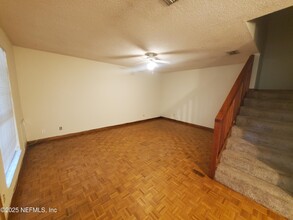 2136 Schumacher Ave in Jacksonville, FL - Building Photo - Building Photo