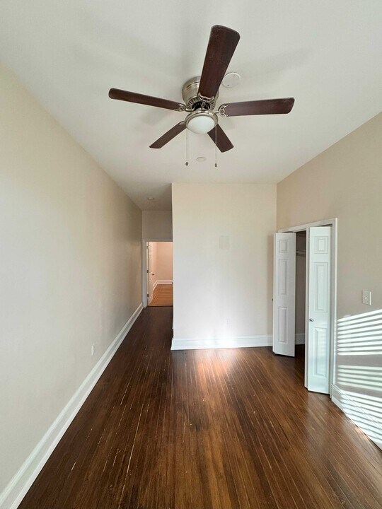 2615 N Calvert St in Baltimore, MD - Building Photo