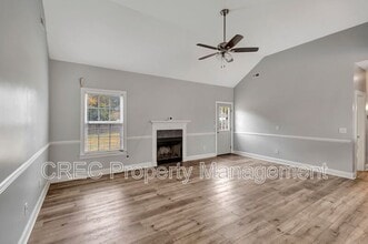 7753 Eagle Lake Rd in North Charleston, SC - Building Photo - Building Photo