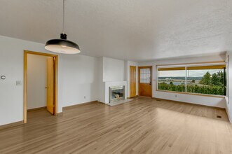 6506 E Evergreen Blvd in Vancouver, WA - Building Photo - Building Photo