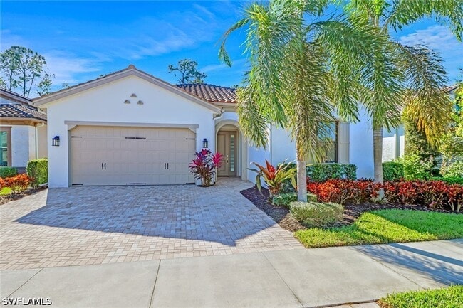 9264 Glenforest Dr in Naples, FL - Building Photo - Building Photo