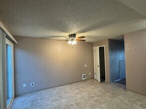 2511 Farnum St in Casper, WY - Building Photo - Building Photo