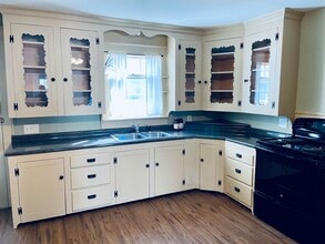 29 Sherwin St, Unit 2 in Waterville, ME - Building Photo - Building Photo
