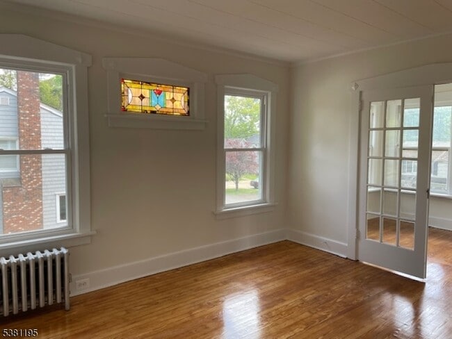 31 1st St in Midland Park, NJ - Building Photo - Building Photo