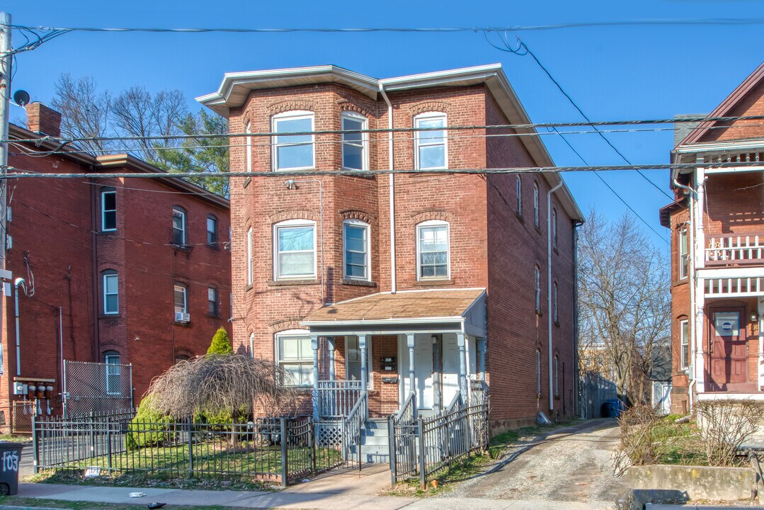 103 Hungerford St in Hartford, CT - Building Photo