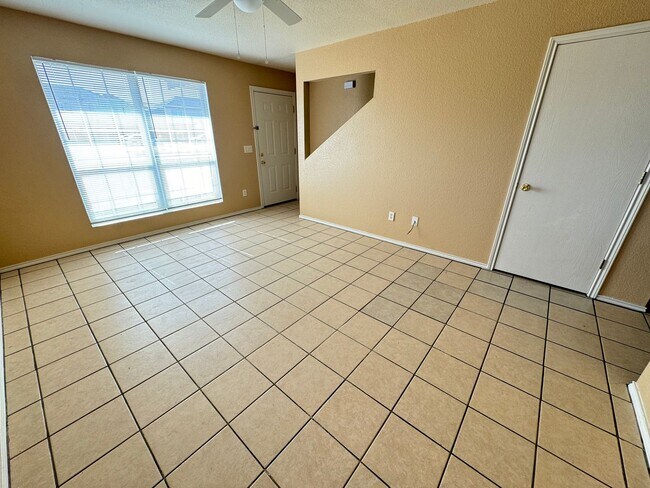4001 Doraine Ct in Killeen, TX - Foto de edificio - Building Photo