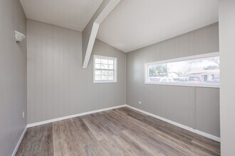 1025 Whitaker Dr in Corpus Christi, TX - Building Photo - Building Photo