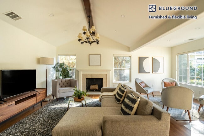732 Laurel Ave in Menlo Park, CA - Building Photo - Building Photo