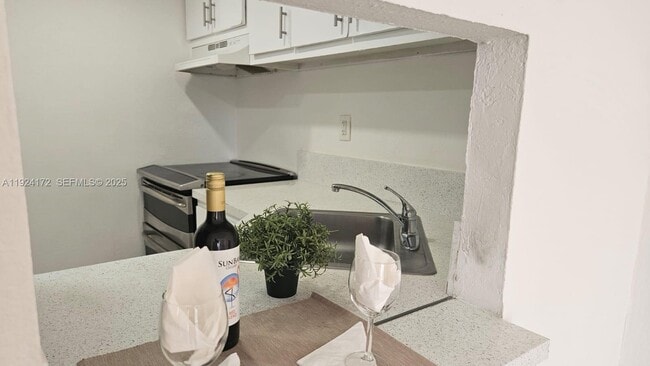 4550 NW 9th St in Miami, FL - Building Photo - Building Photo