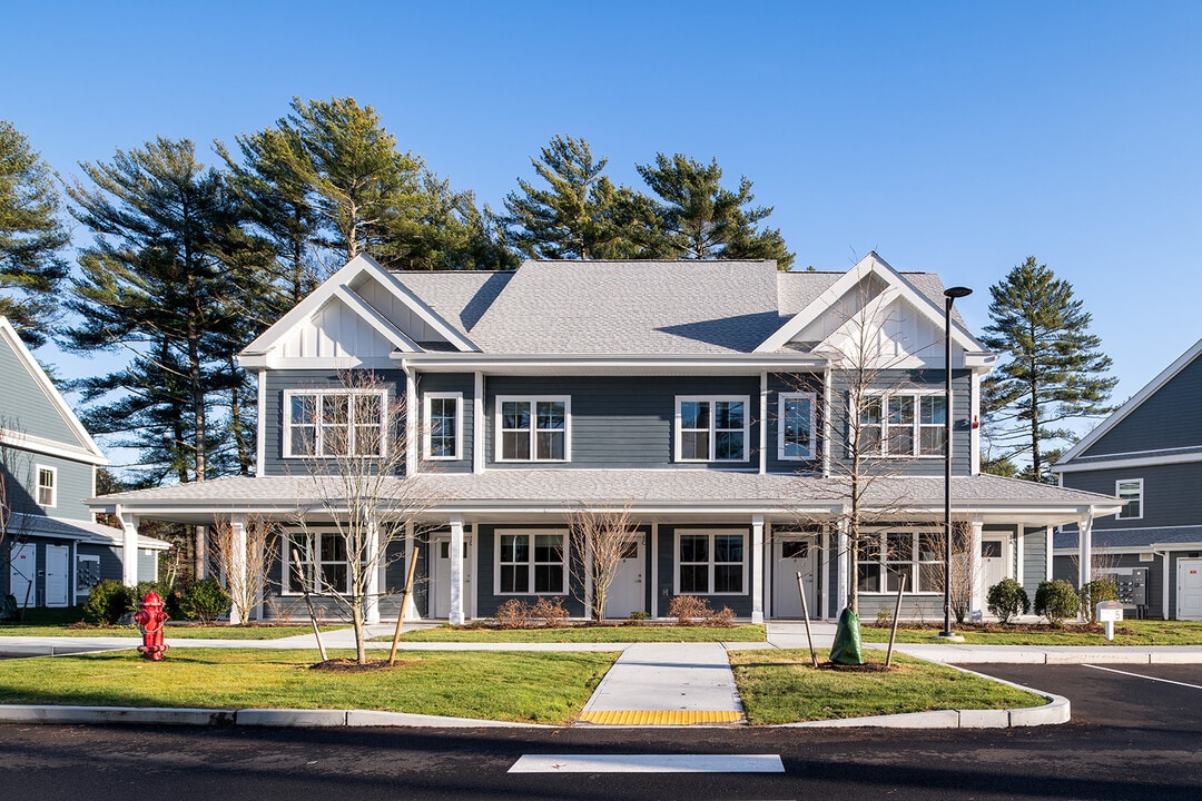 Swifts Landing in Wareham, MA - Building Photo