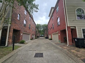 1309 Bingham St in Houston, TX - Building Photo - Building Photo