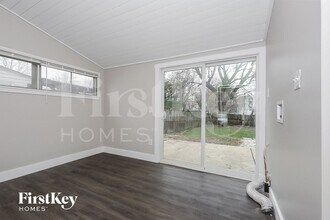 3976 Richard Ave in Grove City, OH - Foto de edificio - Building Photo