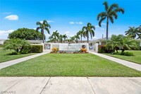 428 12th Ave S in Naples, FL - Building Photo - Building Photo