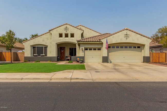 12710 W Estero Ln in Litchfield Park, AZ - Building Photo - Building Photo
