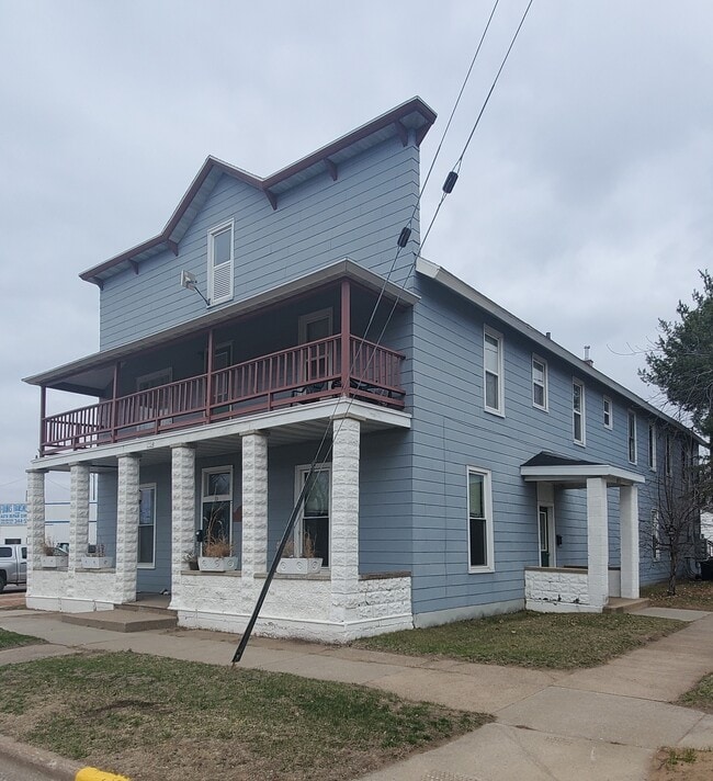 property at 2324 Wyatt Ave
