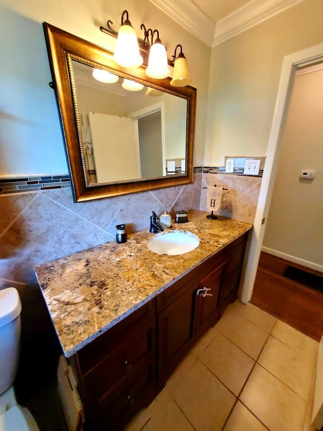 property at 412 Maiden Ln