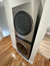 452 Centre St, Unit 2 in Boston, MA - Building Photo - Building Photo