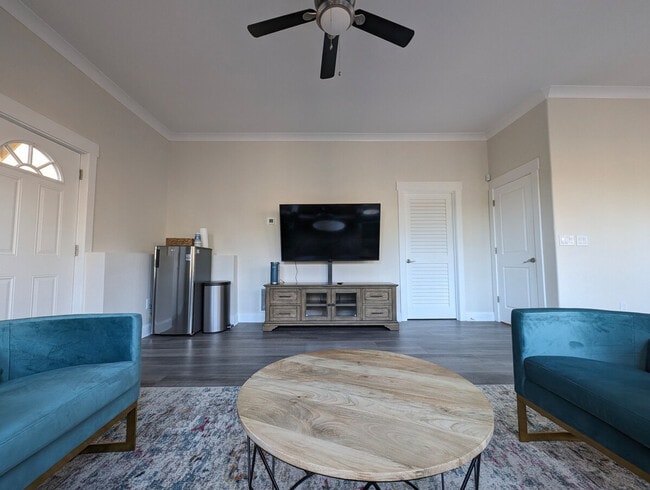 901 Sunny Meadows Ln in Marietta, GA - Building Photo - Building Photo