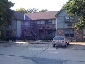 551 N Somerset Terrace in Olathe, KS - Building Photo