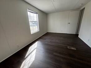 7804 Stanley Rd in Powell, TN - Building Photo - Building Photo