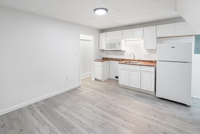 property at 8-10 Allen St