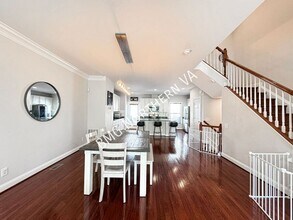 9471 Canonbury Square in Fairfax, VA - Building Photo - Building Photo