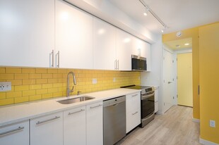 205 Beacon St, Unit #101 Apartamentos