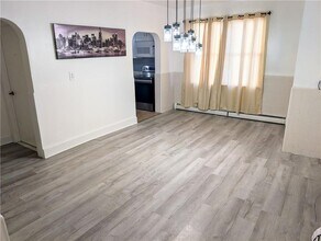 136 Chatham St in Providence, RI - Building Photo - Building Photo