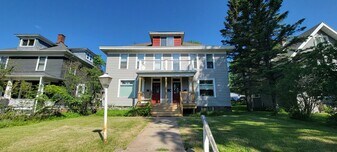 2107-2107 E 5th St in Duluth, MN - Building Photo