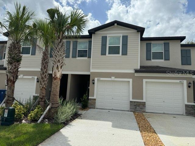 6071 Acara Ln in Land O Lakes, FL - Building Photo